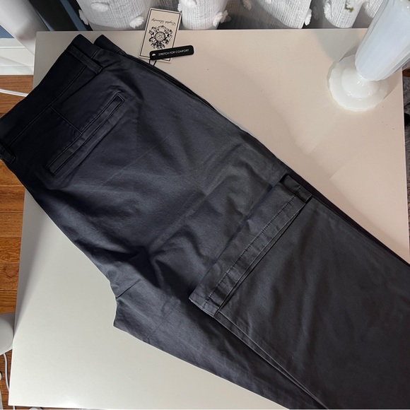 Men’s English Laundry Chino Pant - Picture 2 of 3